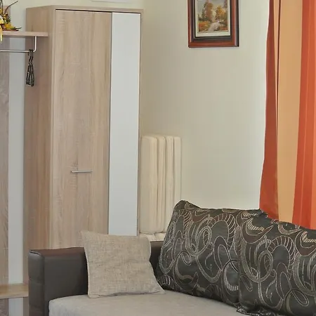 Eva Apartman