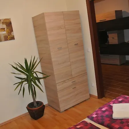 Eva Apartman Cserkeszolo