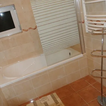 Eva Apartman Cserkeszolo