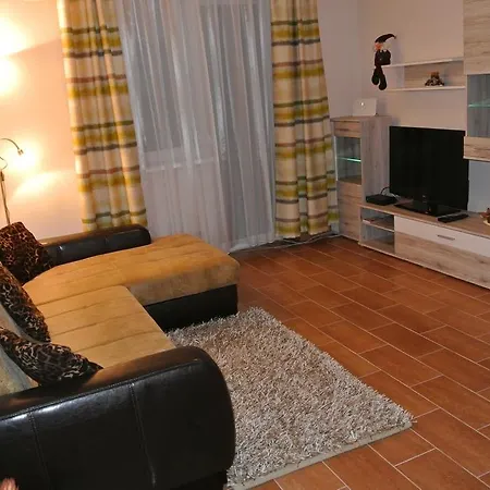 Eva Apartman Cserkeszolo